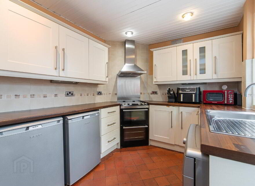 26 Sydenham Drive, Belfast, BT4 2AX