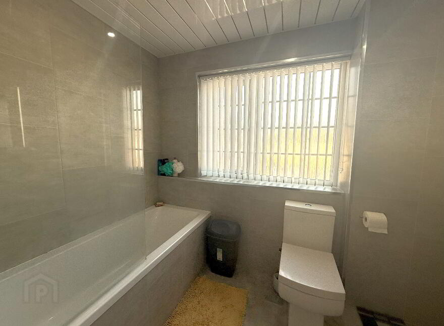 10 Craigmore Road, Lisburn, BT28 1DN