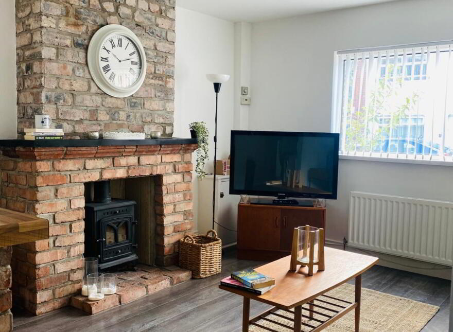 28 Abetta Parade, Belfast, BT5 5EH