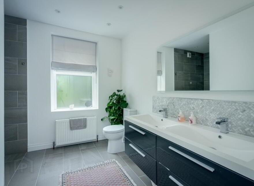16 Balfour Avenue, Whitehead, BT38 9RD