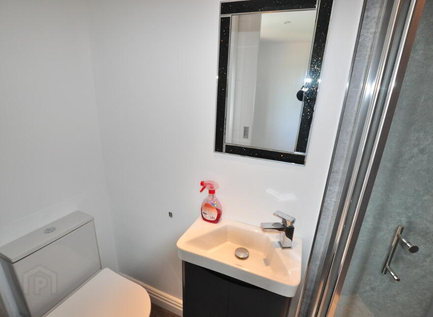 39 Breda Road, Belfast, BT8 7BU