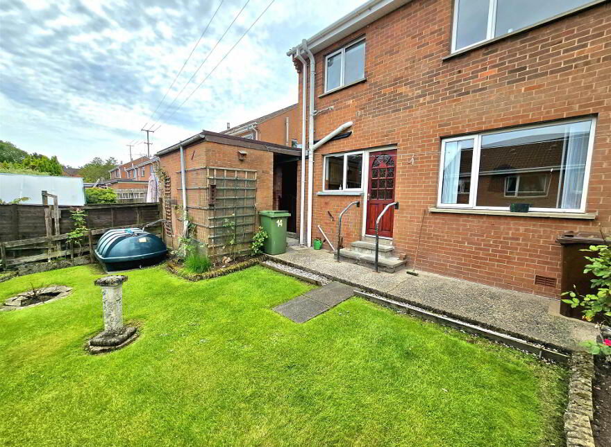 14 Kilwarlin Park, Hillsborough, BT26 6BA