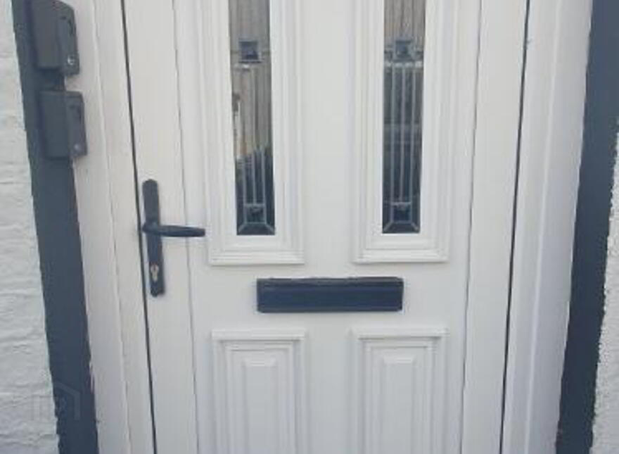 16 Stewarts Terrace, Derry, BT47 2EY