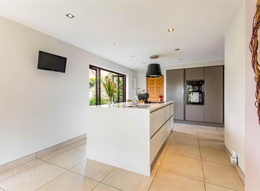 27 Holborn Hall, Lisburn, BT27 5AU