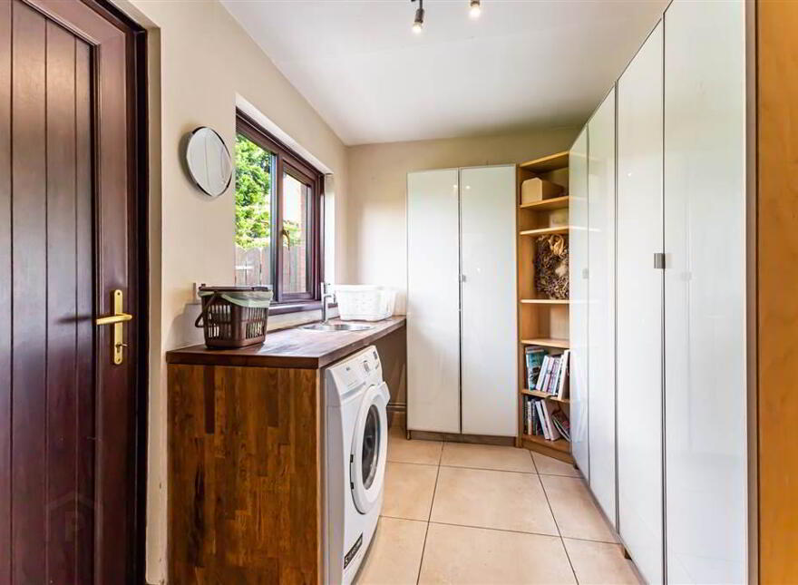 27 Holborn Hall, Lisburn, BT27 5AU