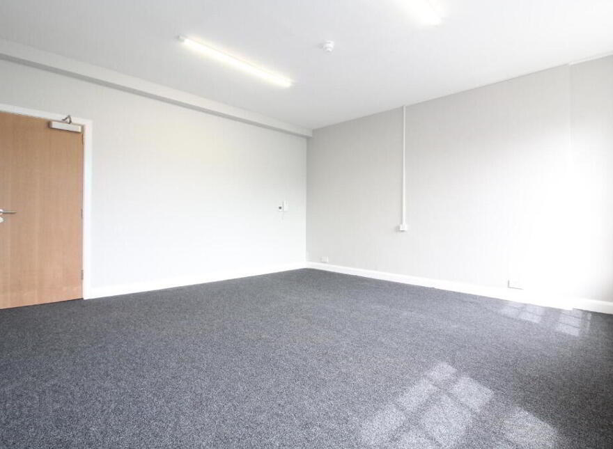 9 Suite Avonmore House, 15 Church Square, Banbridge, BT32 4AP