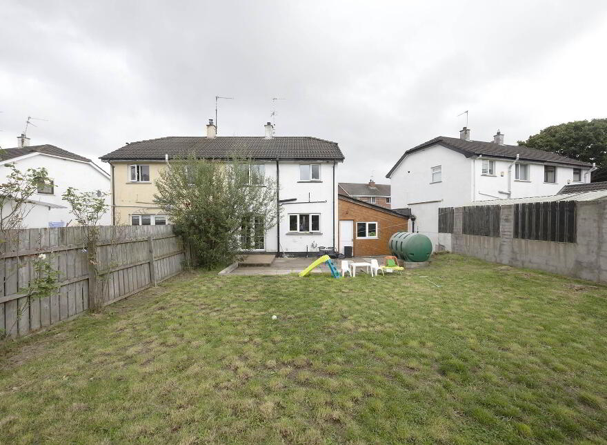 68 Lakeview Park, Craigavon, BT65 4AL