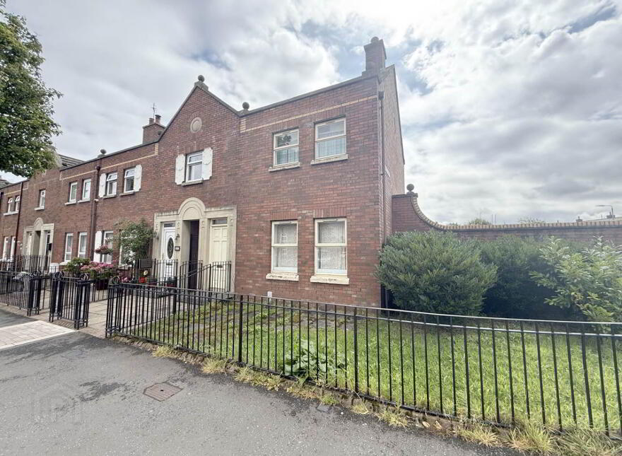 285 Albertbridge Road, Belfast, BT5 4PY photo