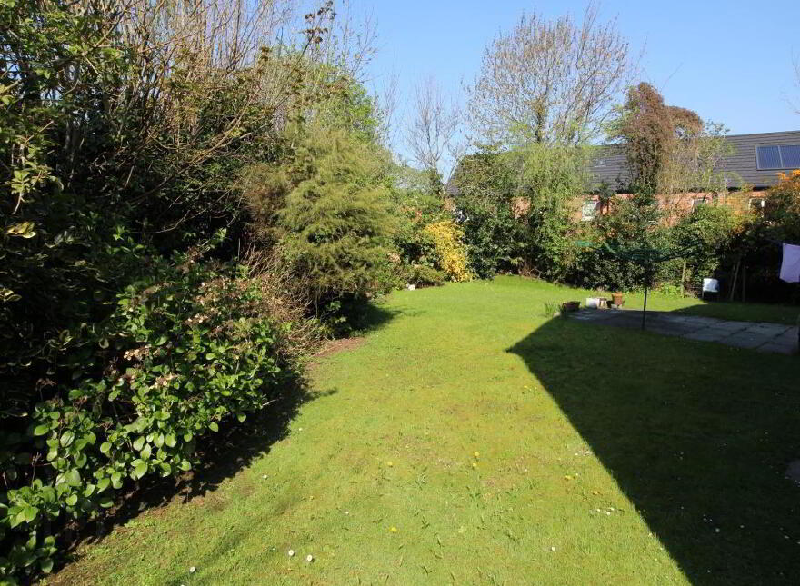 10 Glenburn Court, Dunmurry, Belfast, BT17 9BS
