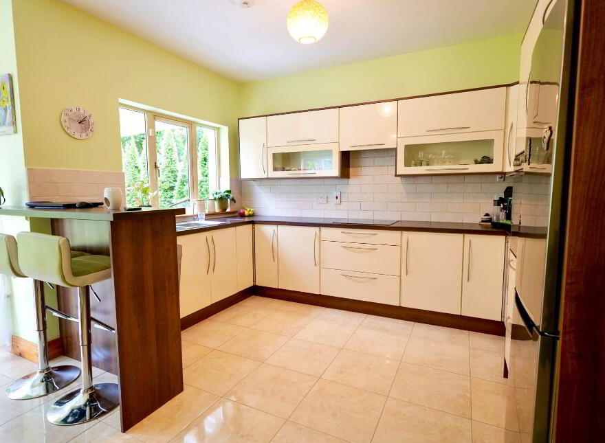 2 Beechwood Avenue, Oakfield, Charleville, P56Y791