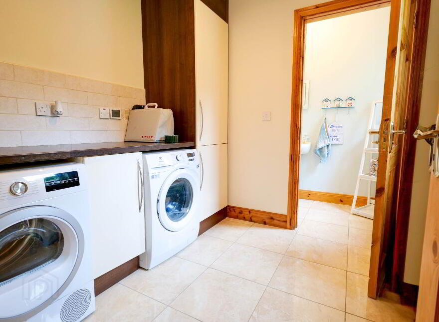 2 Beechwood Avenue, Oakfield, Charleville, P56Y791