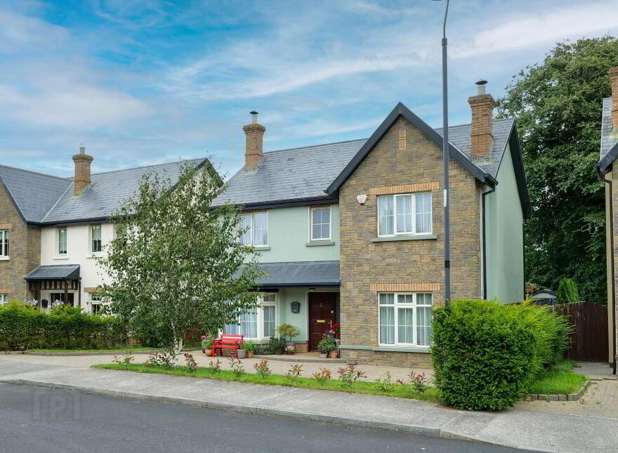 2 Beechwood Avenue, Oakfield, Charleville, P56Y791
