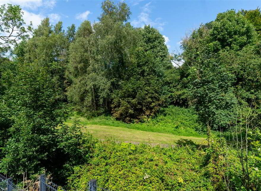 17 Glenburn Manor, Dunmurry, Belfast, BT17 9DX