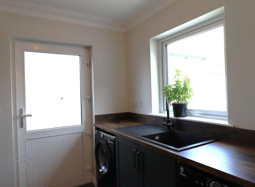 1 College Green, Newcastle Road, Kilkeel, BT34 4HE