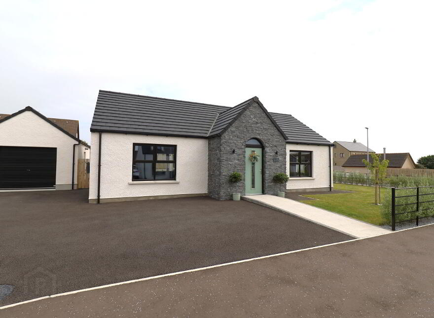 1 College Green, Newcastle Road, Kilkeel, BT34 4HE photo