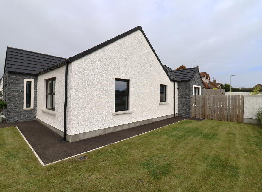 1 College Green, Newcastle Road, Kilkeel, BT34 4HE