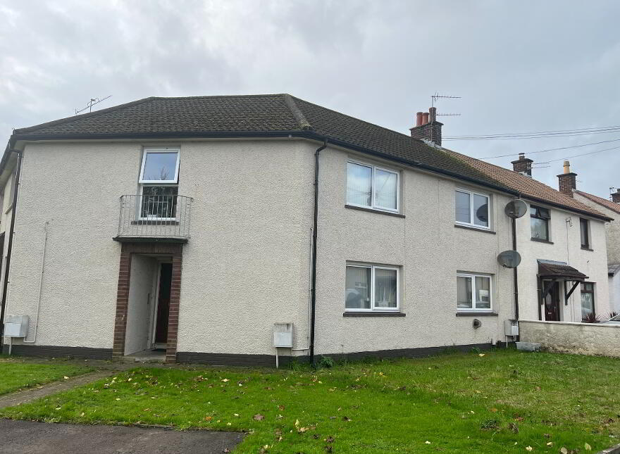 5c Pine Cross, Dunmurry, Belfast, BT17 9QY photo
