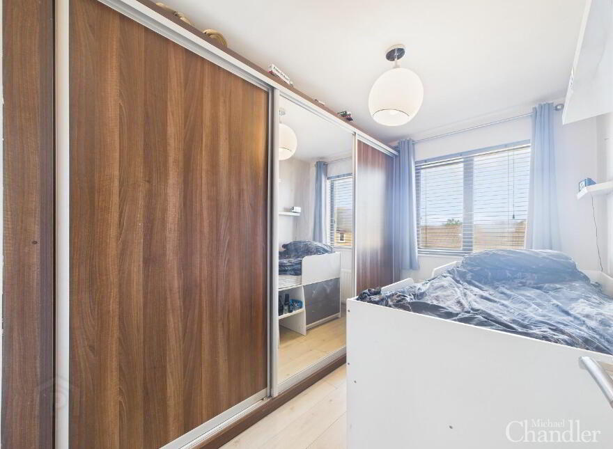 98 Laurelgrove Dale, Belfast, BT8 6ZF