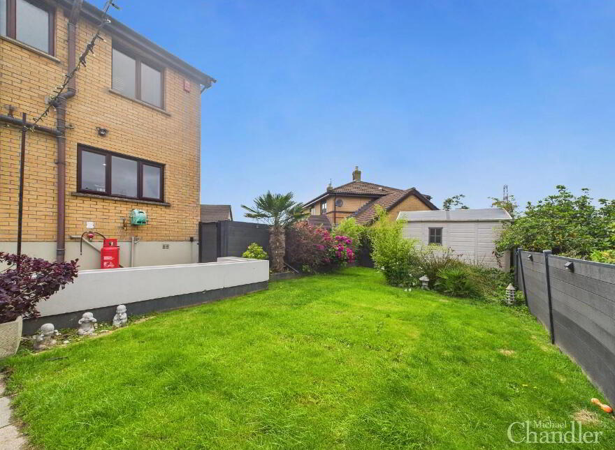 98 Laurelgrove Dale, Belfast, BT8 6ZF