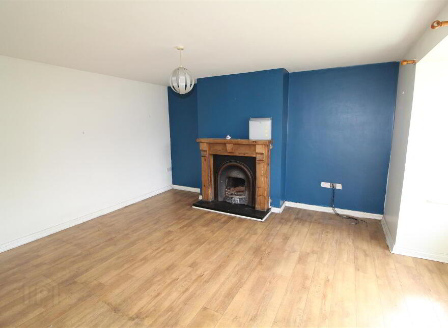 3 Racecourse Way, Downpatrick, BT30