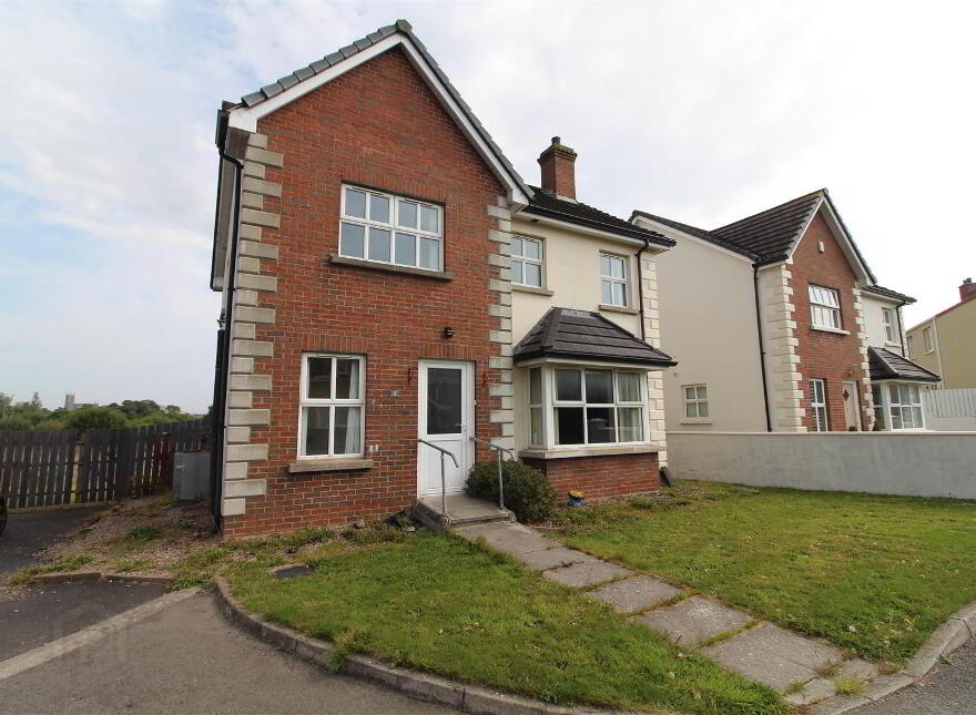 3 Racecourse Way, Downpatrick, BT30