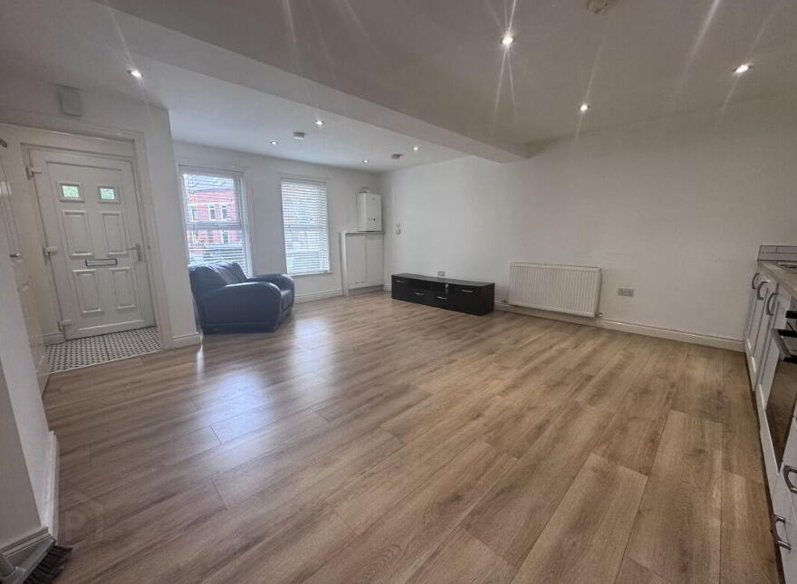 2b Donegall Avenue, Belfast, BT12 6LX
