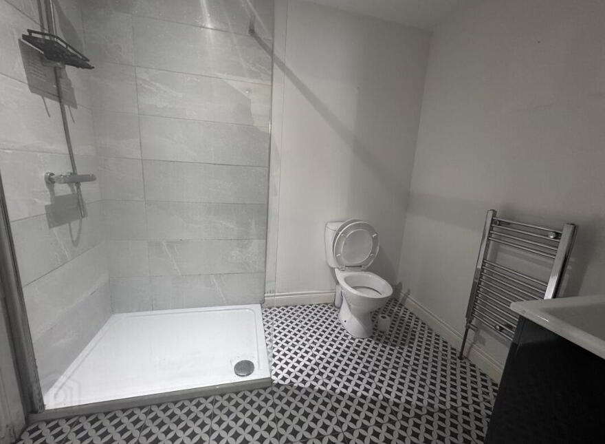 2b Donegall Avenue, Belfast, BT12 6LX