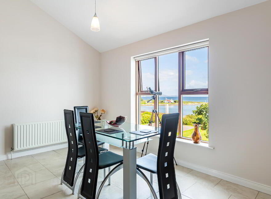 Apartment 6 15 Main Street, Groomsport, Bangor, BT19 6JR