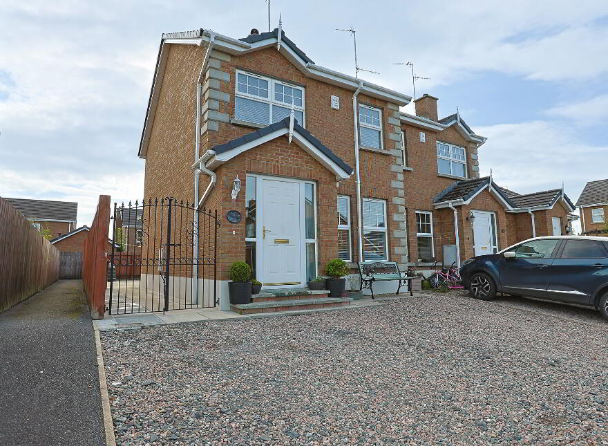 118 Monree Hill, Donaghcloney, Craigavon, BT66 7GZ