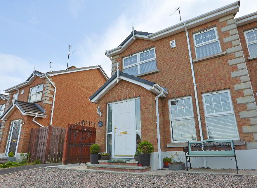 118 Monree Hill, Donaghcloney, Craigavon, BT66 7GZ