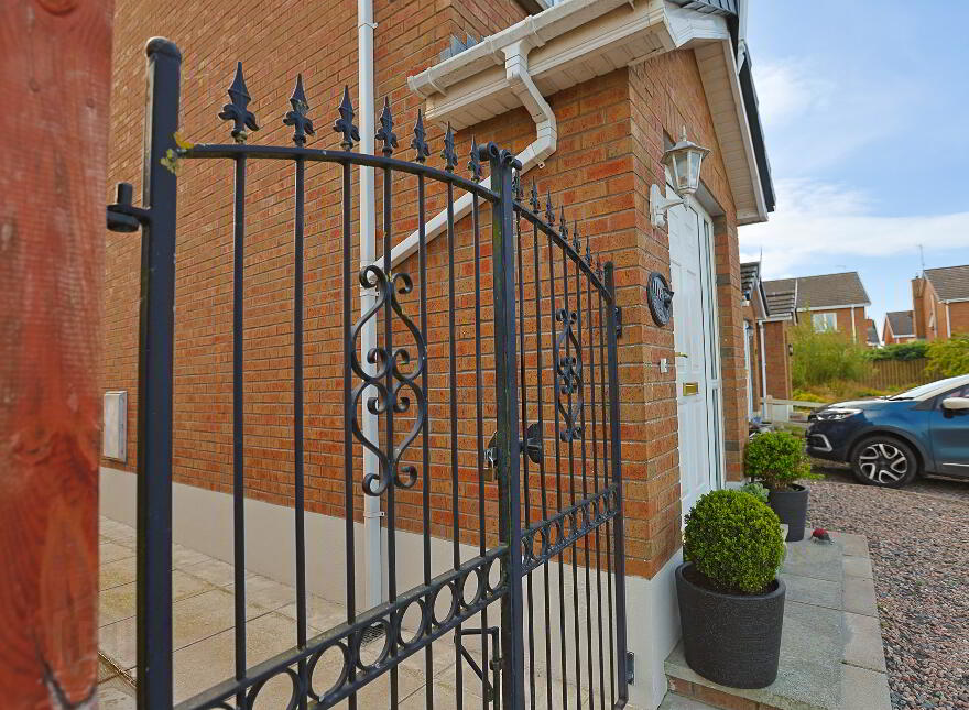 118 Monree Hill, Donaghcloney, Craigavon, BT66 7GZ
