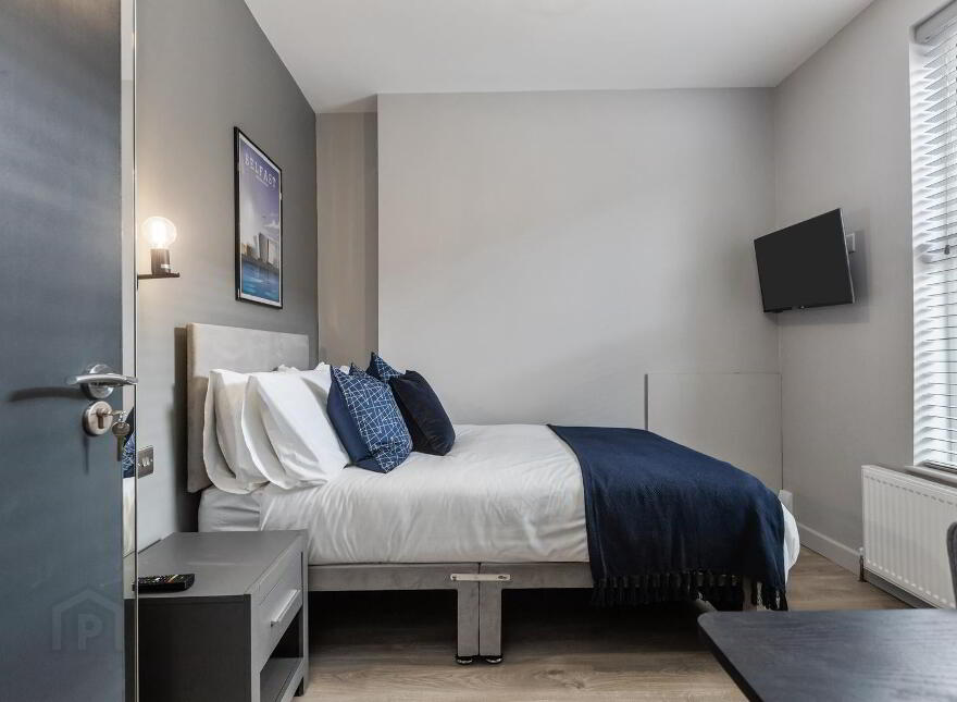 Room 1, 166 Woodstock Road, Belfast, BT6 8AF