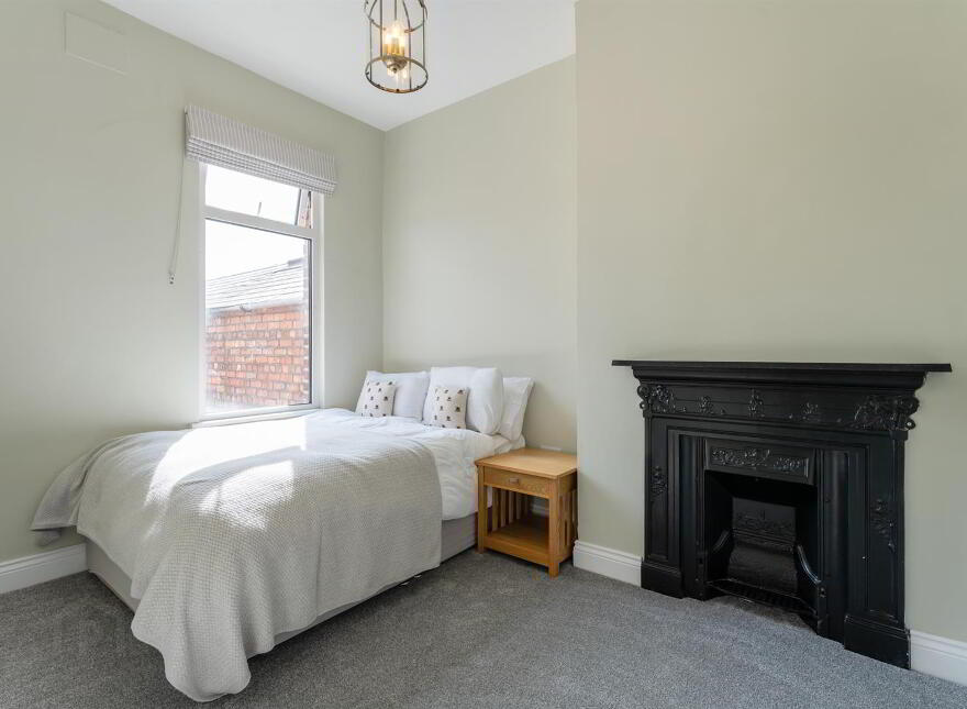 32 Adelaide Avenue, Belfast, BT9 7FY