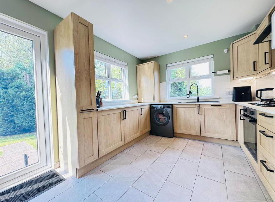 15 The Poplars, Mallusk, Newtownabbey, BT36 4QP