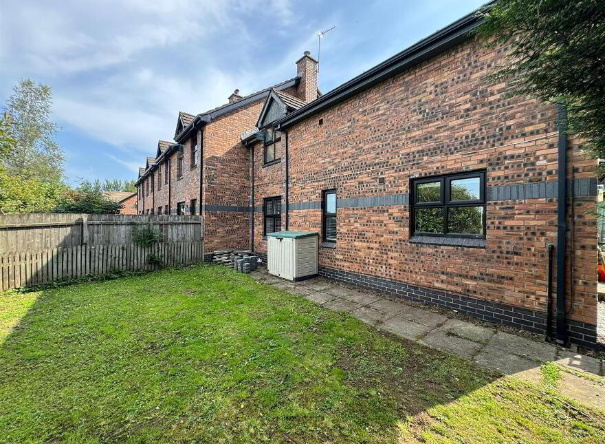 15 The Poplars, Mallusk, Newtownabbey, BT36 4QP