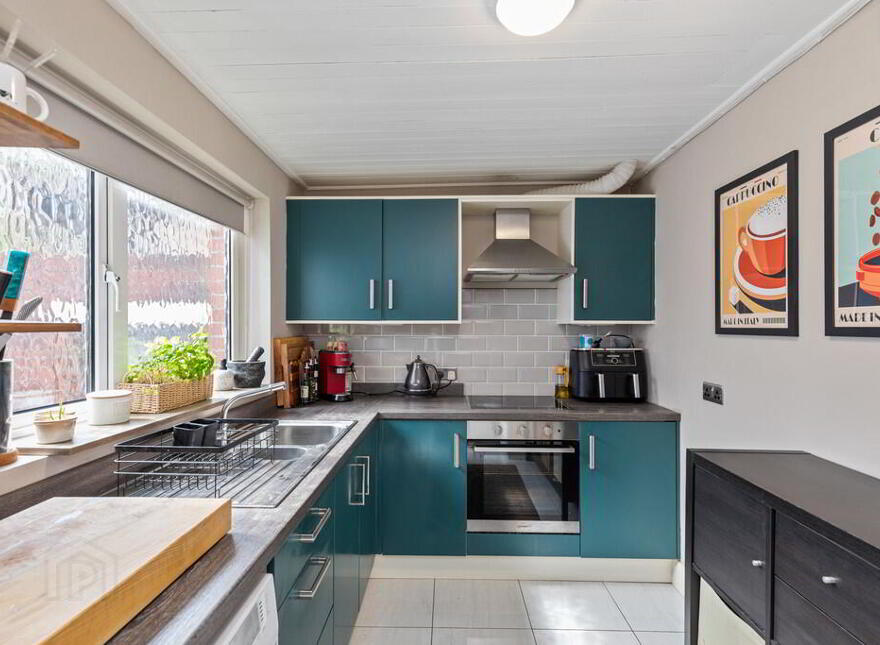 5 Dunraven Avenue, Belfast, BT5 5JR