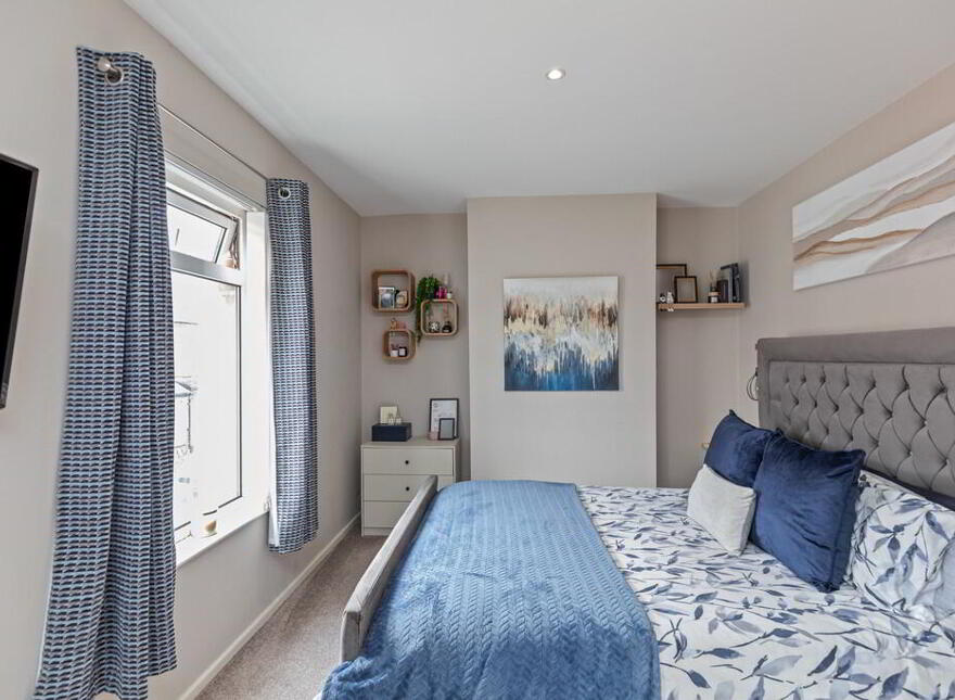 5 Dunraven Avenue, Belfast, BT5 5JR