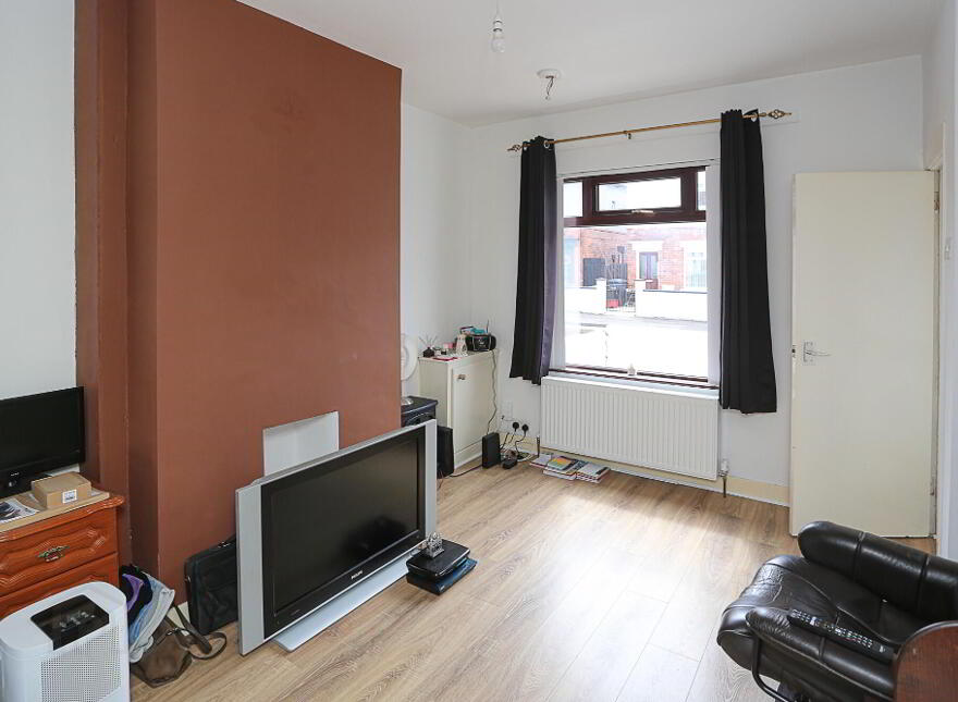 23 Dunraven Crescent, Belfast, BT5 5LE
