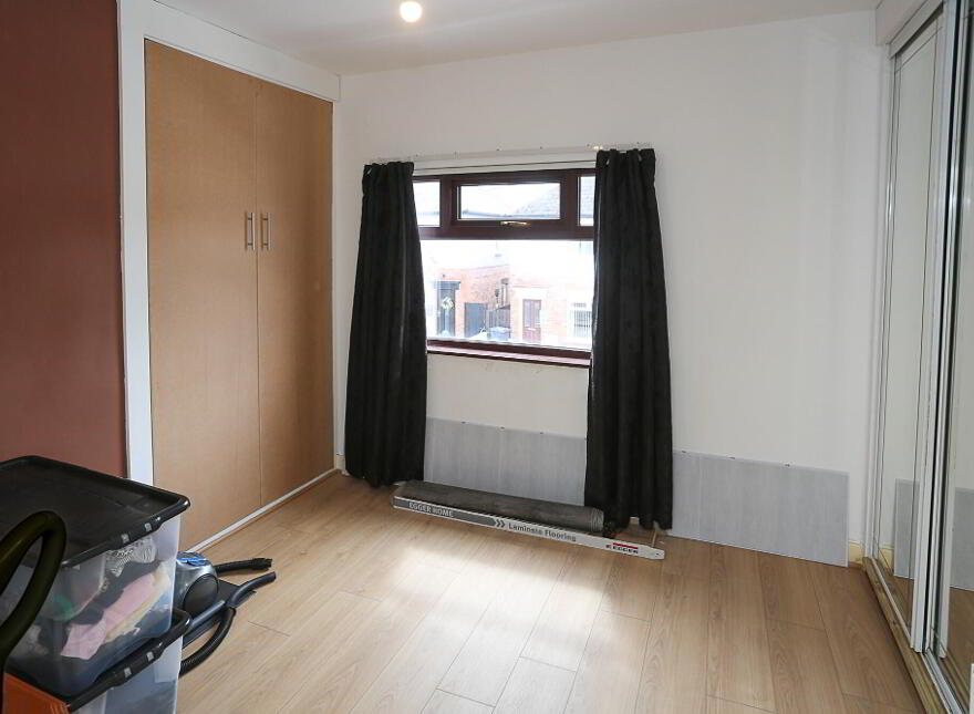 23 Dunraven Crescent, Belfast, BT5 5LE