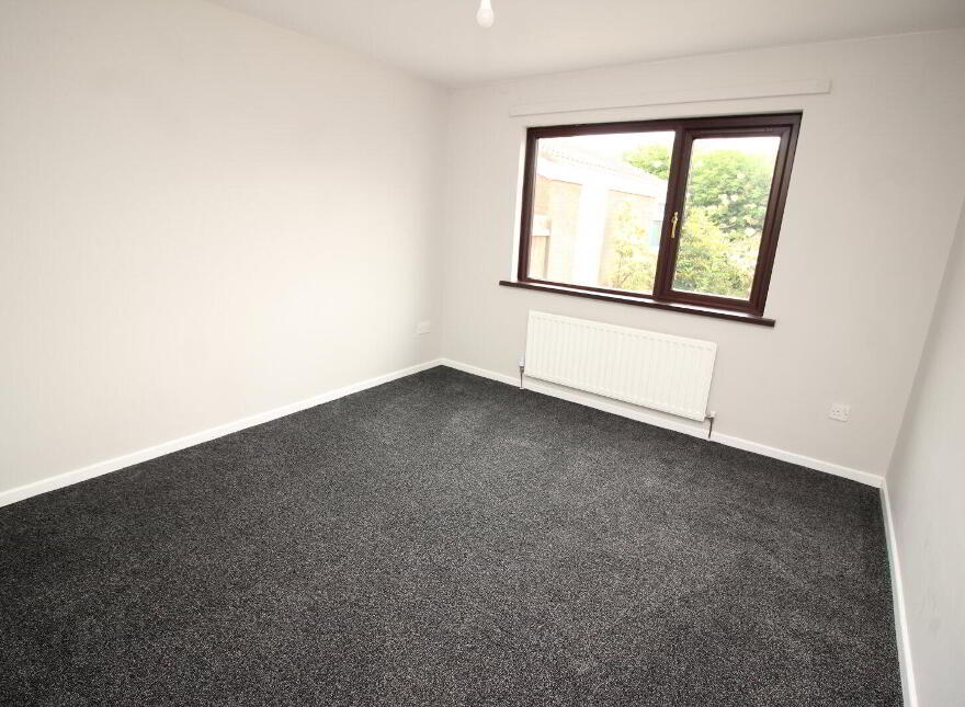 50 Kernaghan Park, Hillsborough, BT26 6DF