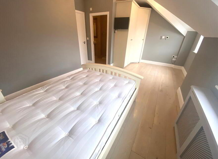 Brownsbarn Wood, Old Naas Road, Kingswood Cross, Dublin, D22