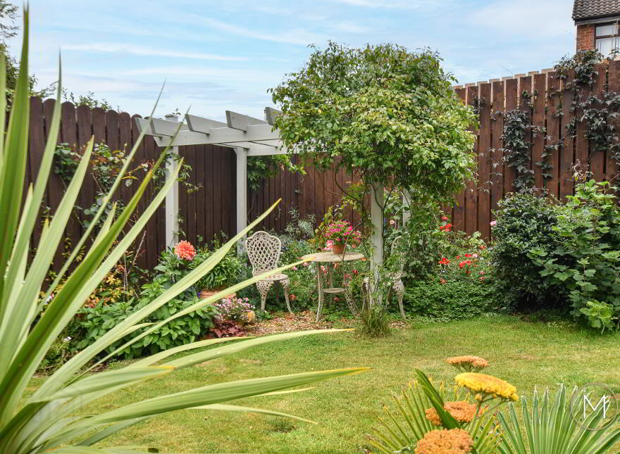 13 Beverley Gardens, Carnmoney, Newtownabbey, BT36 6NX