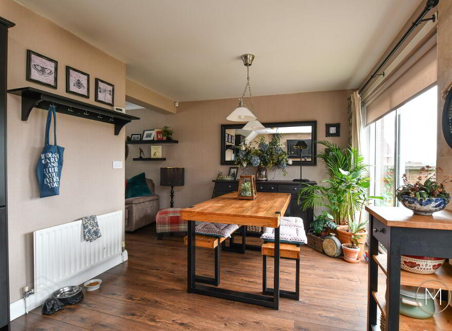 13 Beverley Gardens, Carnmoney, Newtownabbey, BT36 6NX