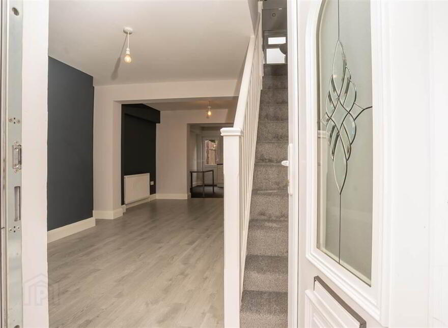 17 Railway Street, Dunmurry, Belfast, BT17 0AQ