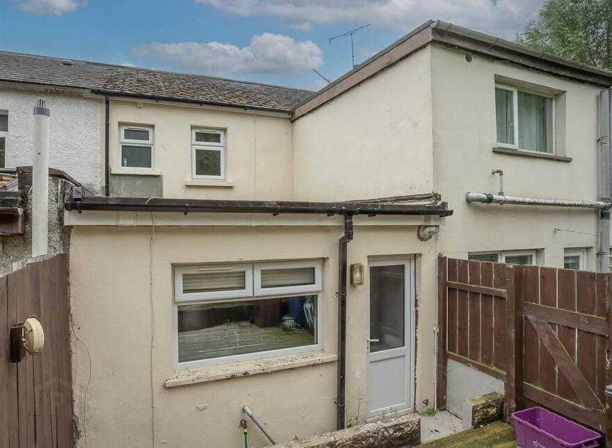 17 Railway Street, Dunmurry, Belfast, BT17 0AQ