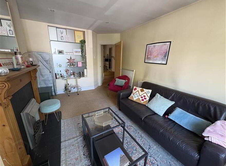 Apt 3, 36 Wellington Park, Off Malone Road, Belfast, BT9 6DN