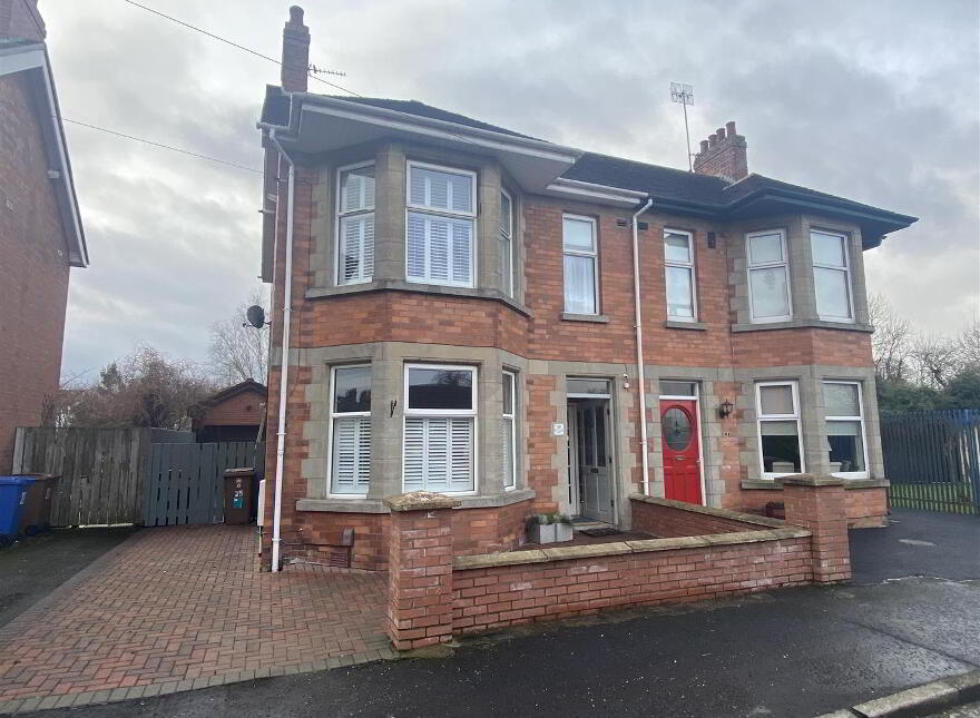 25 St Johns Park, Belfast, BT7 3JG photo