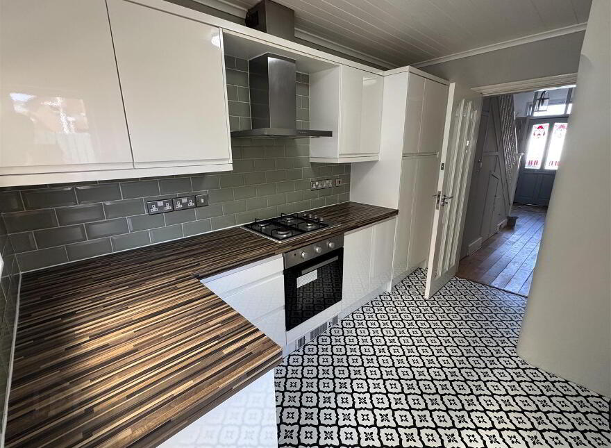 25 St Johns Park, Belfast, BT7 3JG