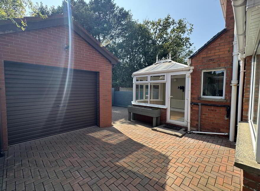 25 St Johns Park, Belfast, BT7 3JG