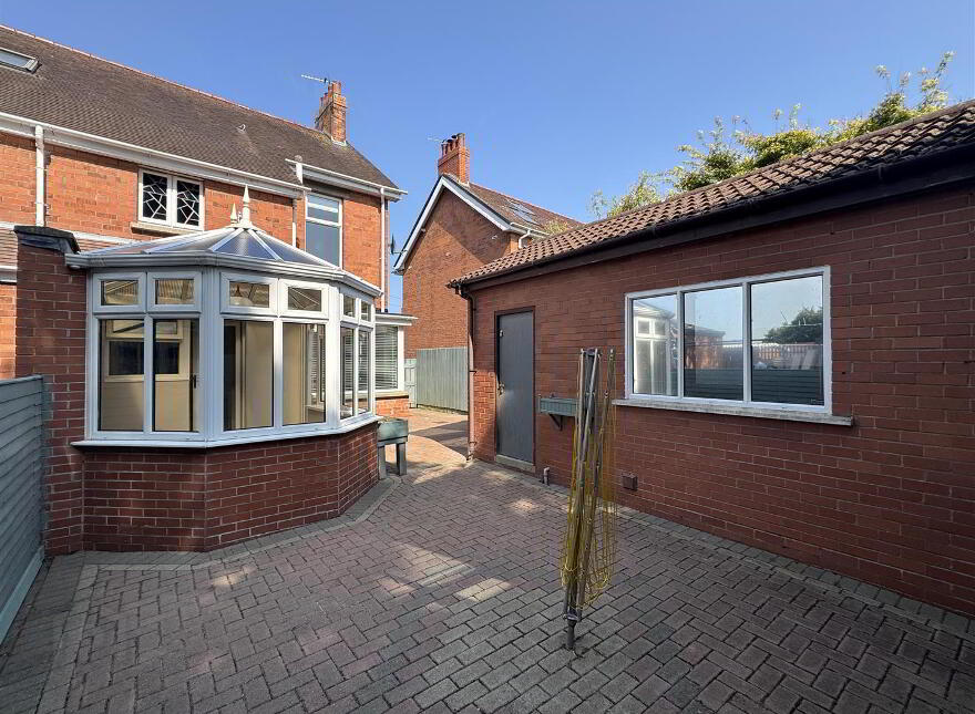 25 St Johns Park, Belfast, BT7 3JG